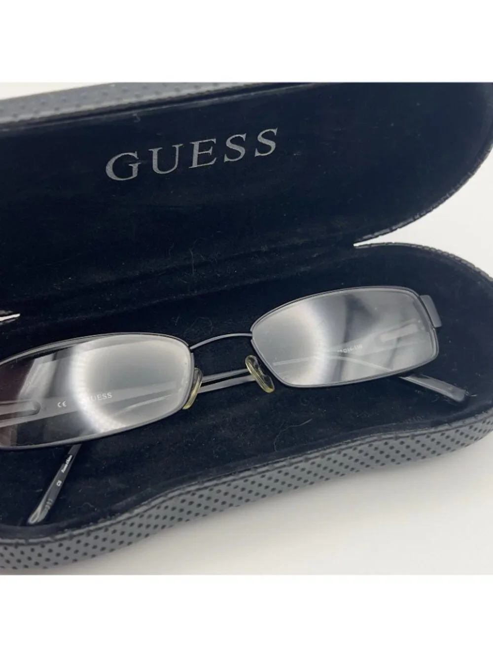 Guess 1581 Eyeglass Frames Rectangle Flex Spring Metal Blk Black 52-16-130 Case